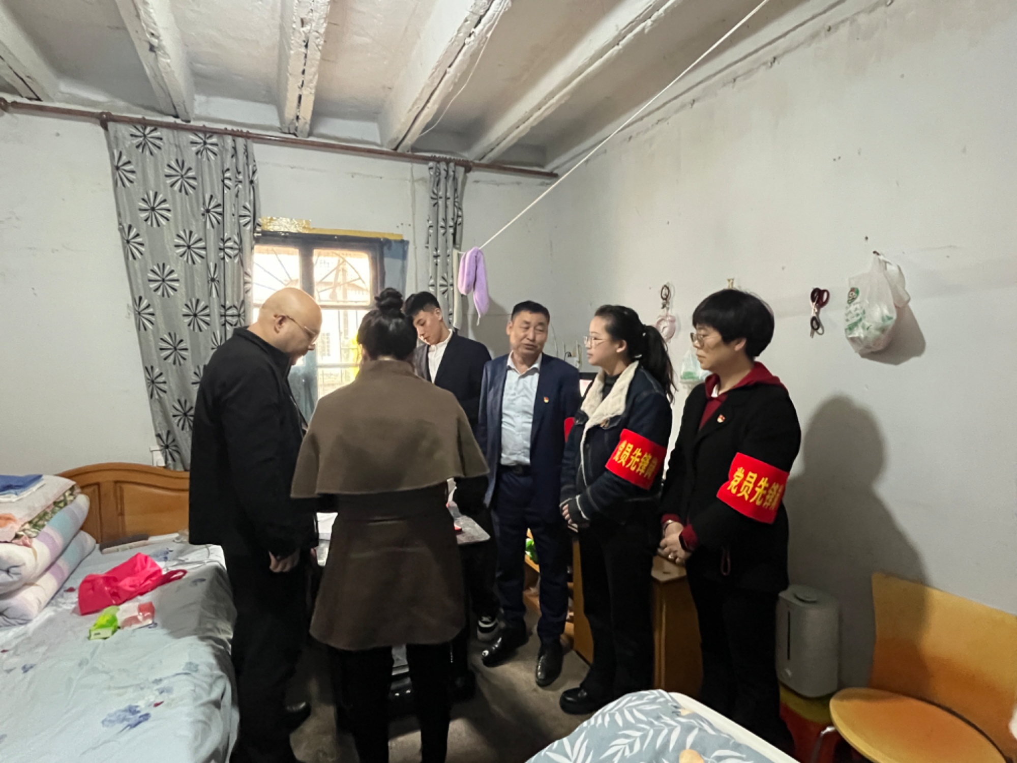 贵阳白云：办事“不出门” 服务“送到家”